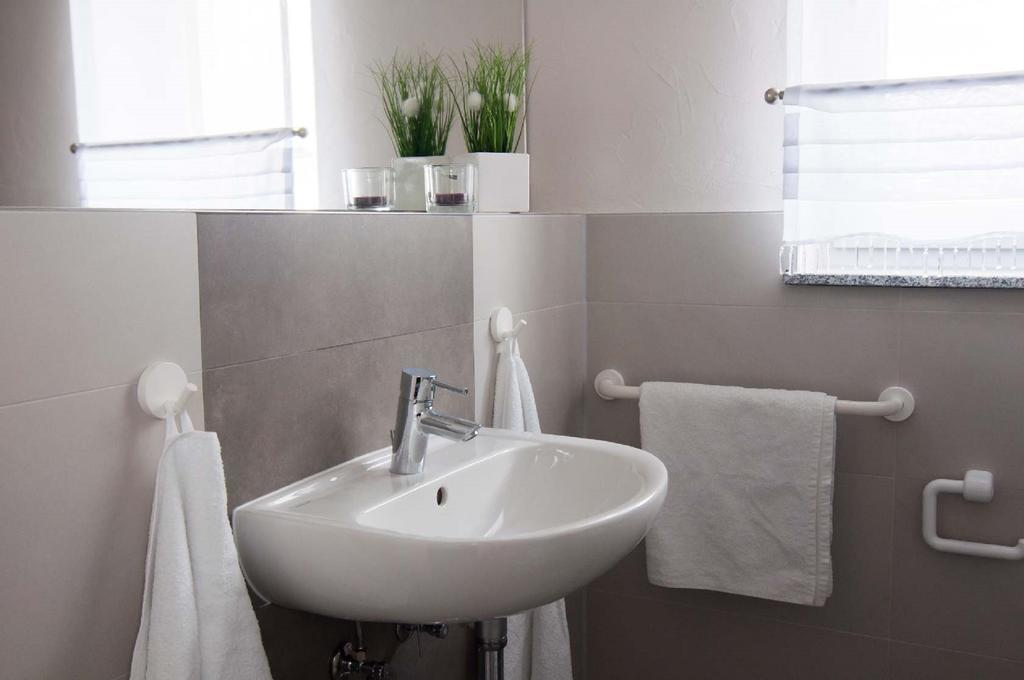 Komfortable Apartment-Wohnung フルダ エクステリア 写真